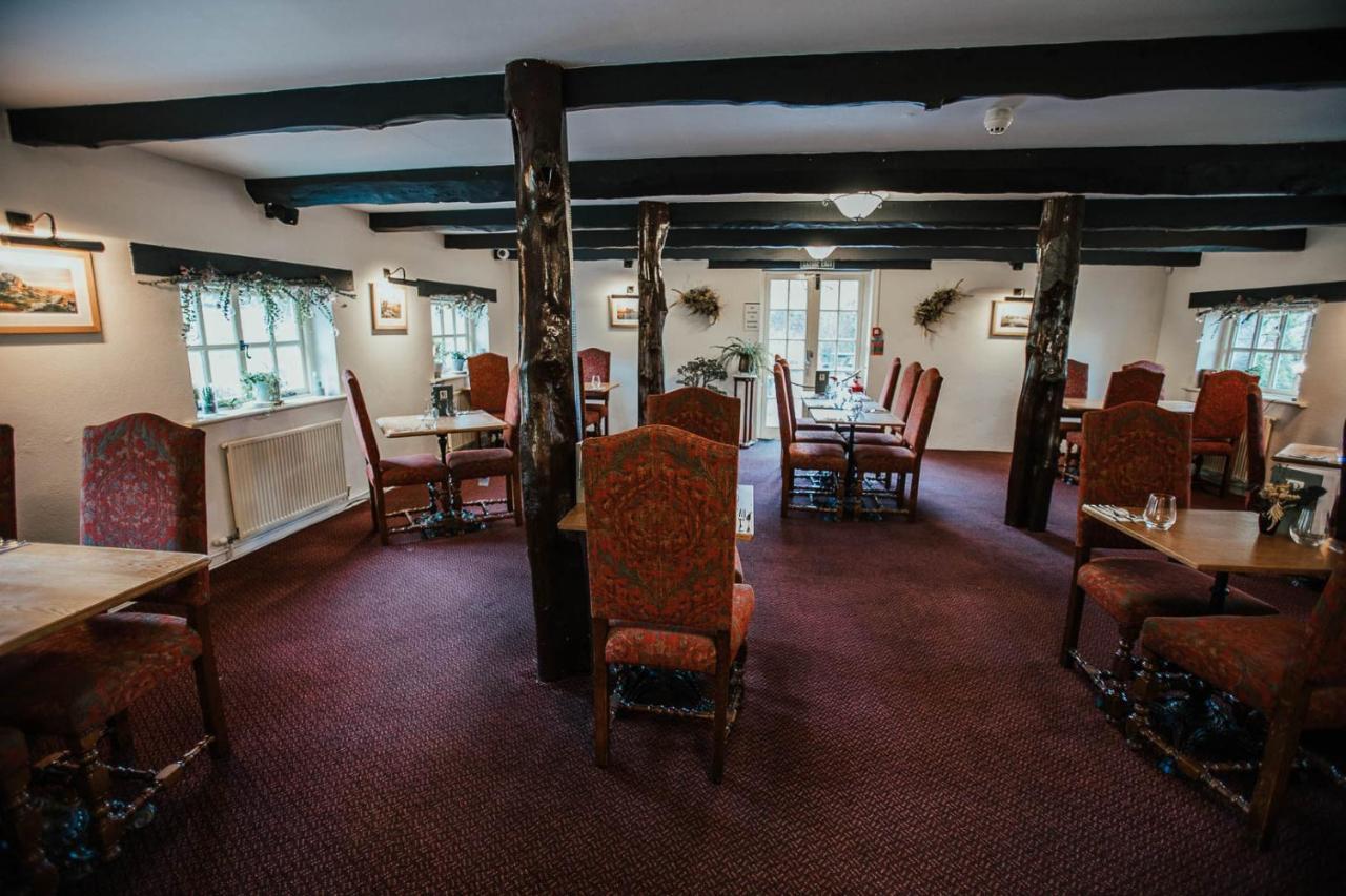 Bearslake Inn Bridestowe Bagian luar foto