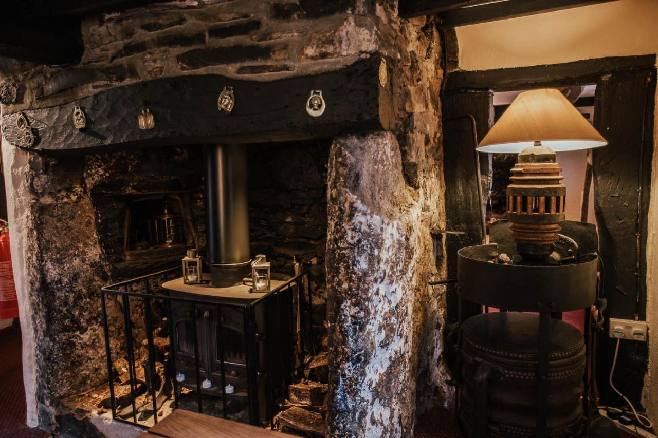 Bearslake Inn Bridestowe Bagian luar foto